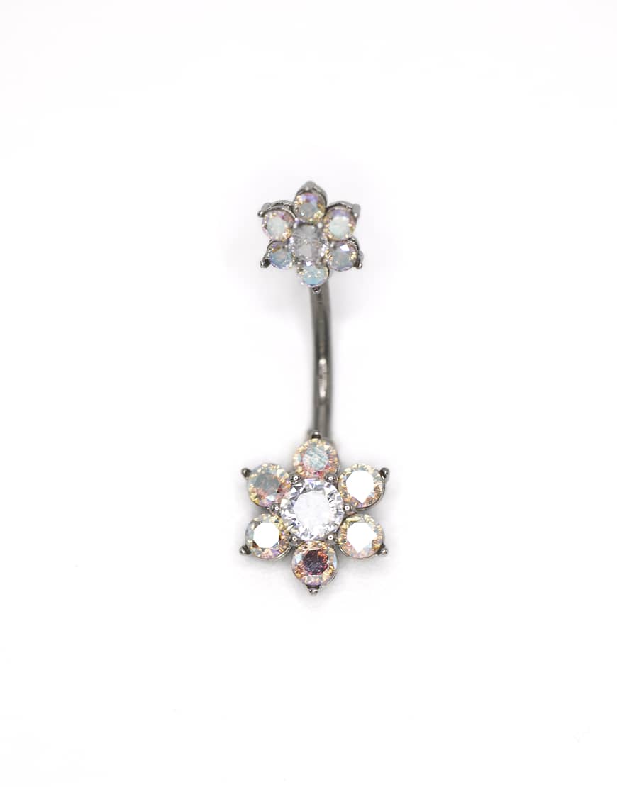 Lovisa - Bauchnabelpiercing aus Titan in Silberoptik mit Gänseblümchen-Design von Lovisa