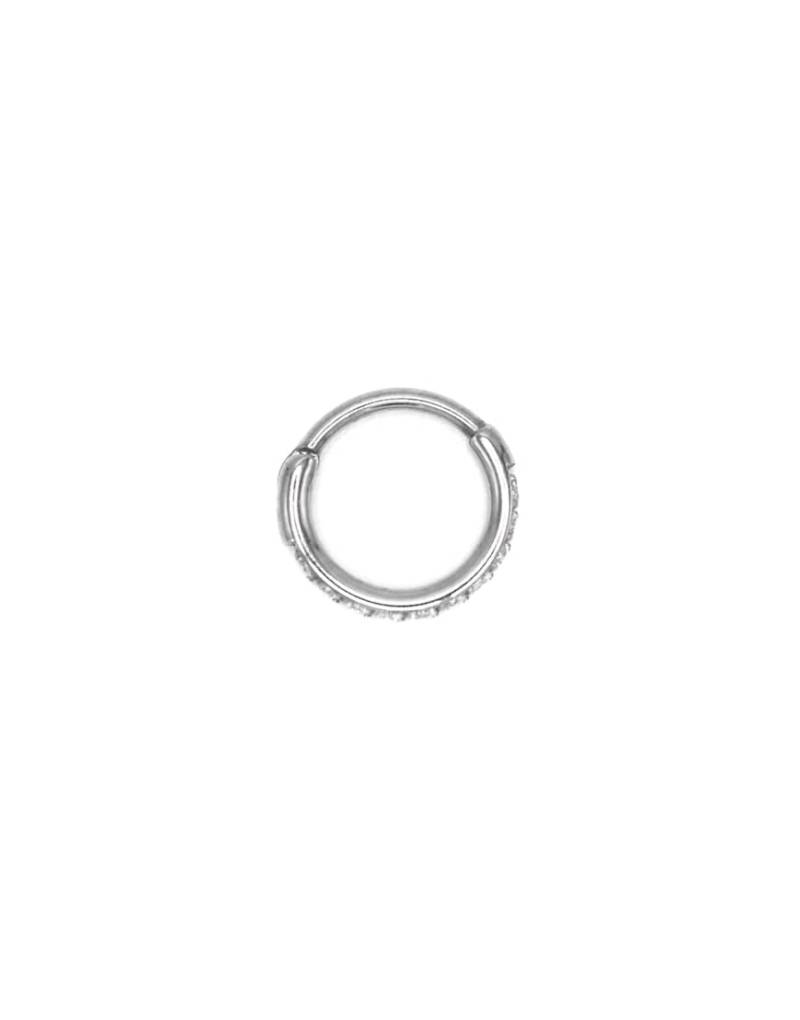 Lovisa - Einfacher, silberfarbener Clicker-Ring aus Titan mit Zirkoniasteinen, 6 mm von Lovisa