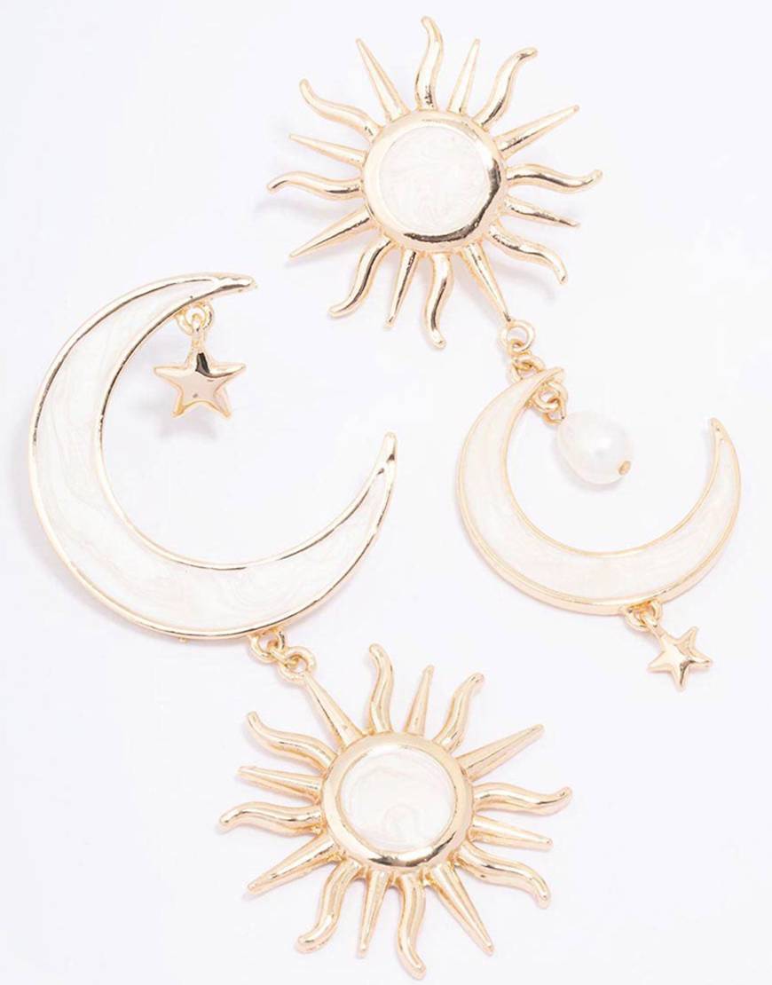 Lovisa - Mehrfarbige Ohrringe in Goldoptik mit Himmelskörper-Design und marmorierten Anhängern-Goldfarben von Lovisa