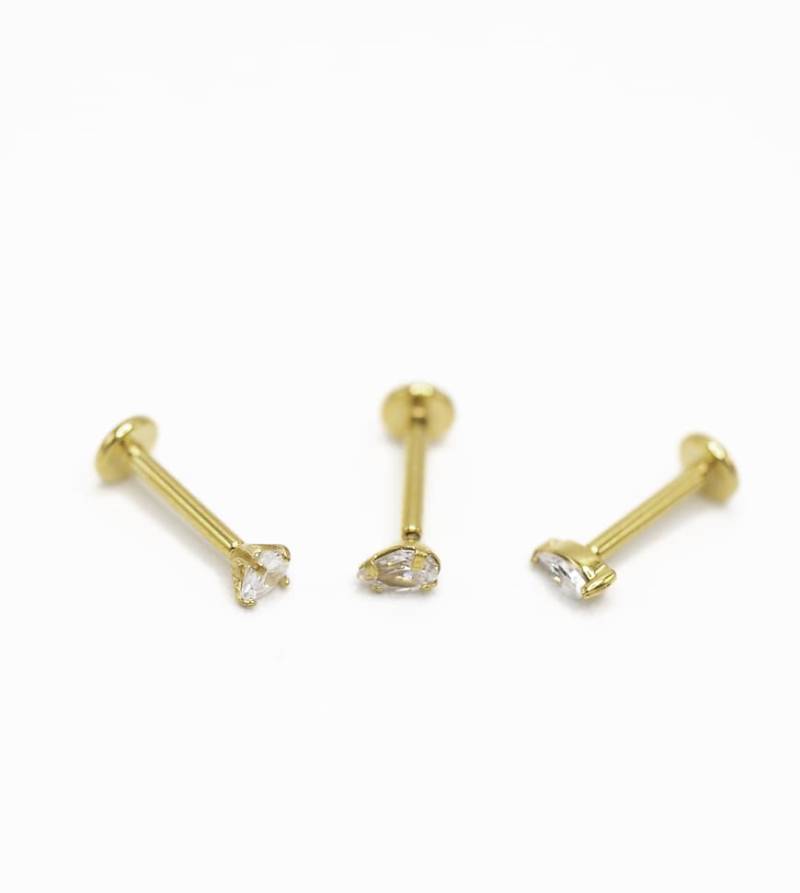 Lovisa - Set mit klassischen Piercings aus vergoldetem Chirurgenstahl in Gold mit flacher Rückseite und Zirkonia-Schmuckstein-Goldfarben von Lovisa