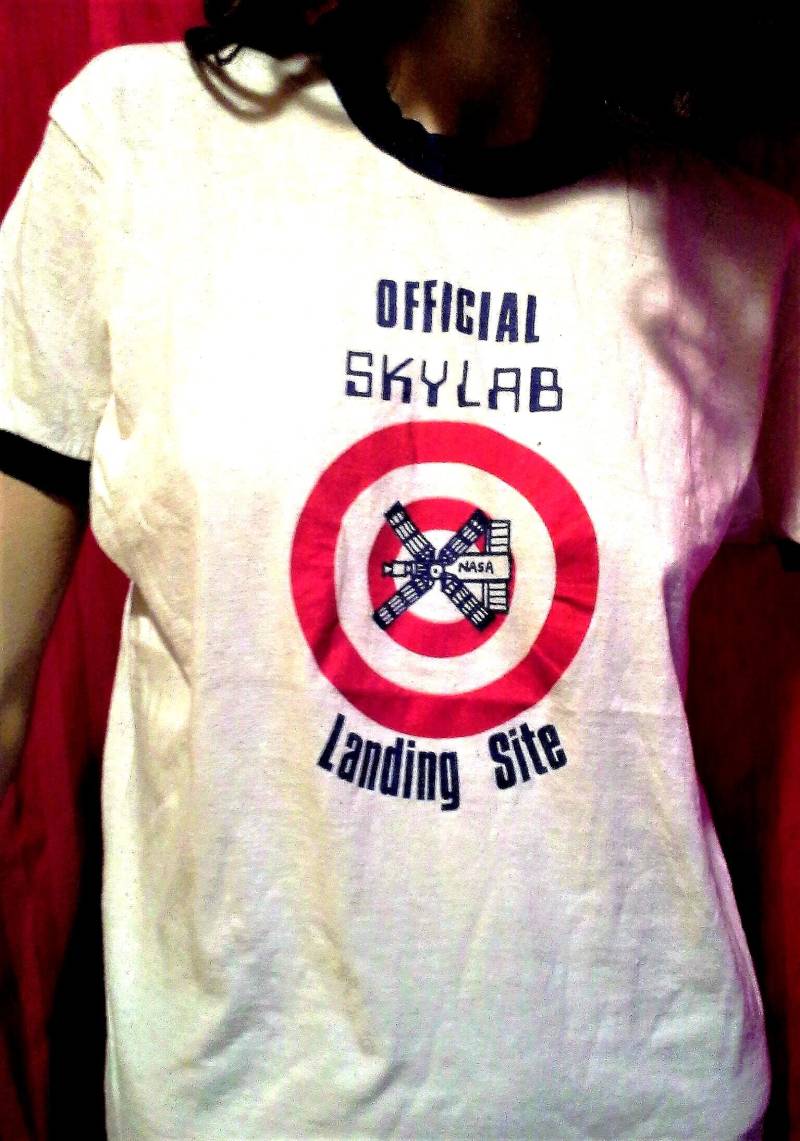 Vintage 1979 Skylab Ringer T-Shirt Unbenutztes Nasa Space T-Shirt von LowSparkVintage