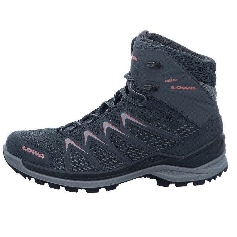 female Trekkingschuhe silber 37 von Lowa