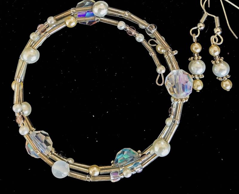 Juni Birthstone Armband Und Ohrring Set Juni Birthstone Armband Und Ohrring Set von Lredbirdstudio