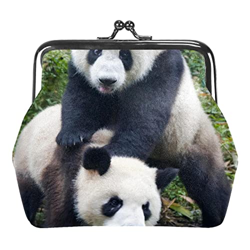 Niedliche Geldbörse mit Zwei Pandas, die in der Waldschnalle Spielen von Lsjuee