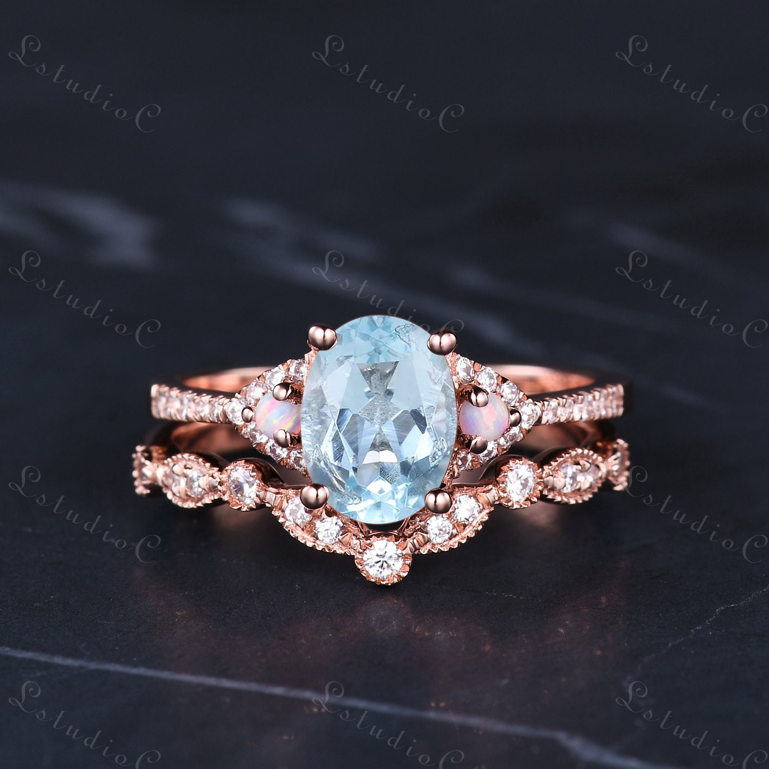 Natürlicher Ovalschliff Aquamarin Verlobungsring Set Vintage Rose Gold Opal Diamant Stapelbar Braut Art Deco März Birthstone Ring Für Frauen von LstudioC