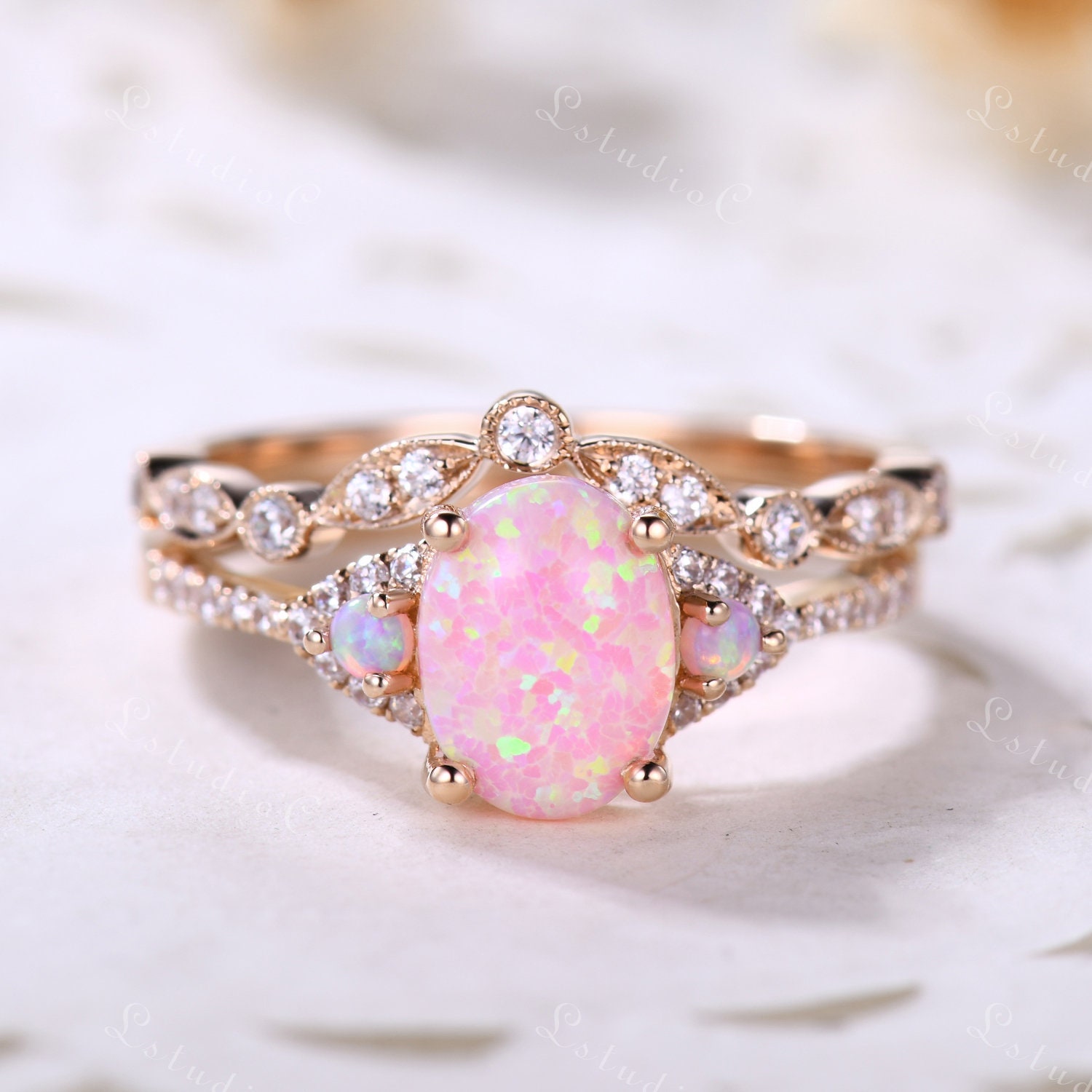 Oval Cut Rosa Opal Ring Set 14K Rose Gold Vintage Feuer Moissanite Hochzeit Braut Oktober Birthstone Schmuck Geschenk Für Frauen von LstudioC