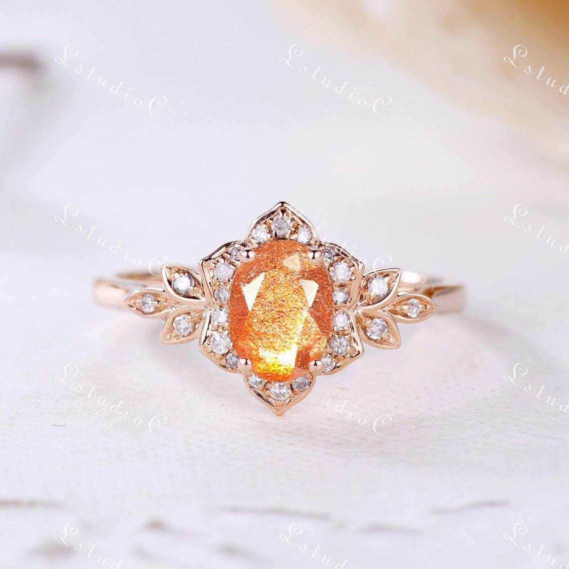 Ovaler Sonnenstein Verlobungsring Rosegold Ehering Vintage Ring Unikat Antik Für Frauen Jahrestag von LstudioC