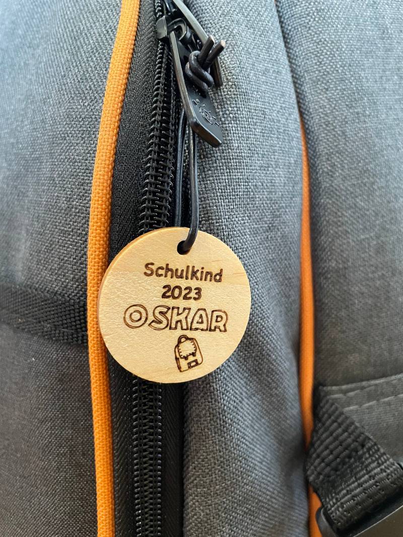 Anhänger Für Einschulung, Kindergarten/Perfekt Die Schultüte Oder Den Schulranzen Kleiner Geschenkanhänger Schul-Kindergartenkinder Anhänger Für Einschulung, Kindergarten/Perfekt Die Schultüte Oder Den Schulranzen Kleiner Geschenkanhänger Schul-Kindergartenkinder von LuKoLaser