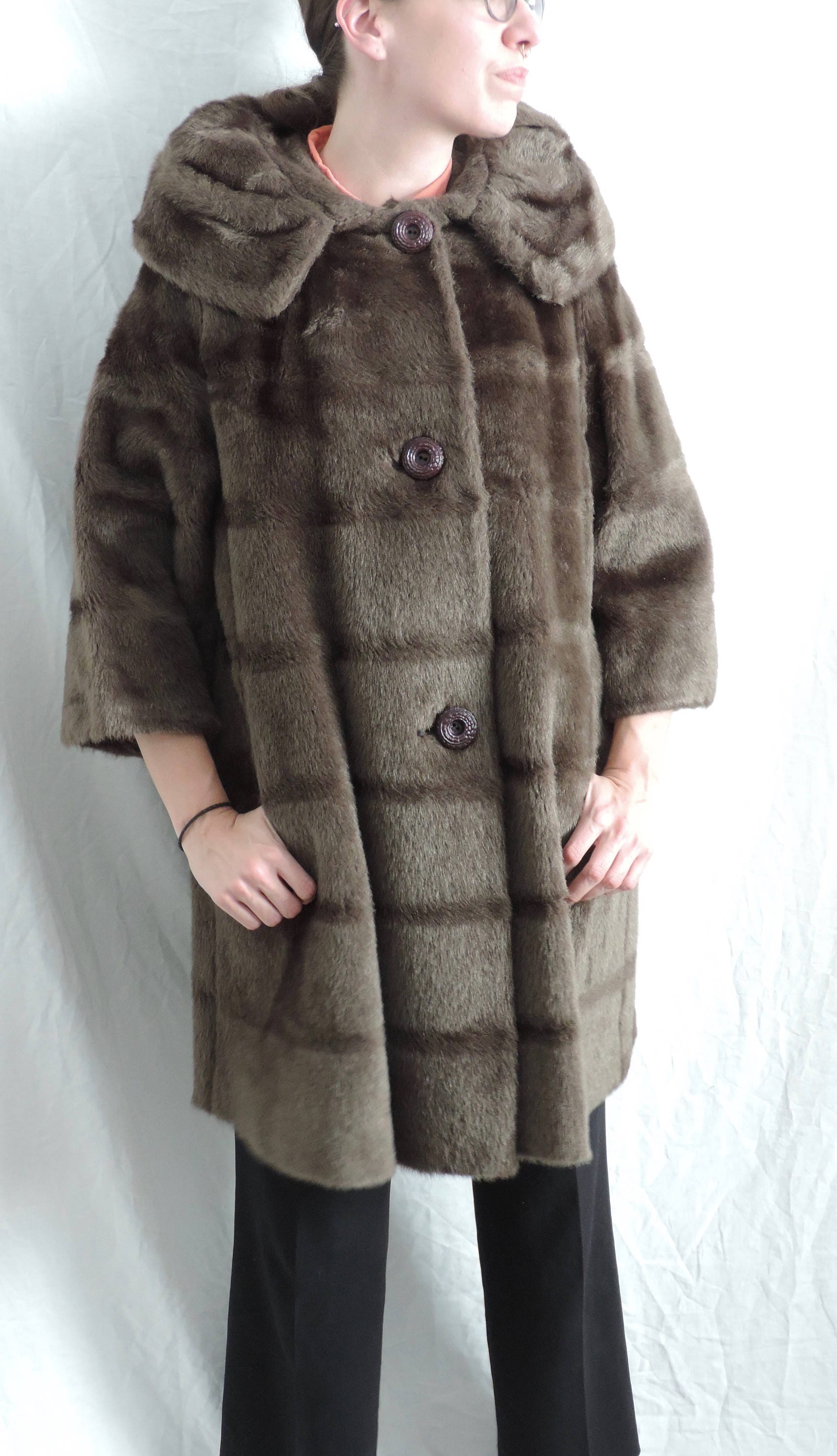 Vintage Braun Winter Kunstfell Damen Swing Mantel 1950' 1960 Made in Usa von LuLusClassicVintage