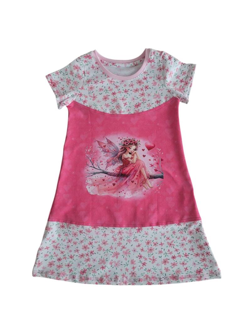Mädchenkleid Gr. 122 von LuNosNaehstuebchen