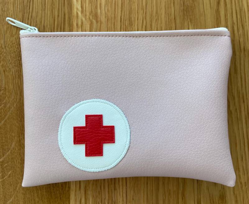 Kleine Erste Hilfe Tasche Kleine Erste Hilfe Tasche von LuadesignShop