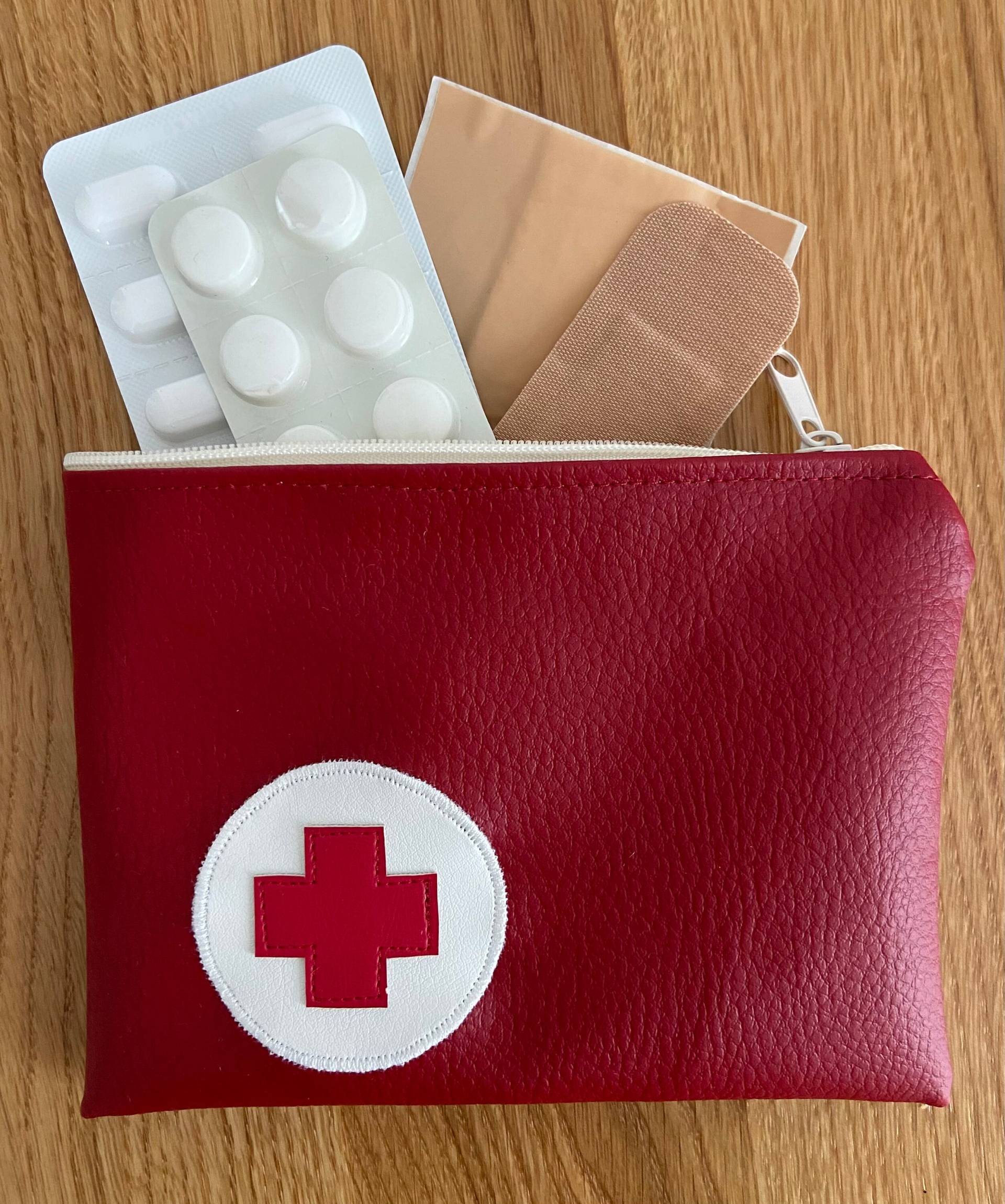 Kleine Erste Hilfe Tasche Kleine Erste Hilfe Tasche von LuadesignShop
