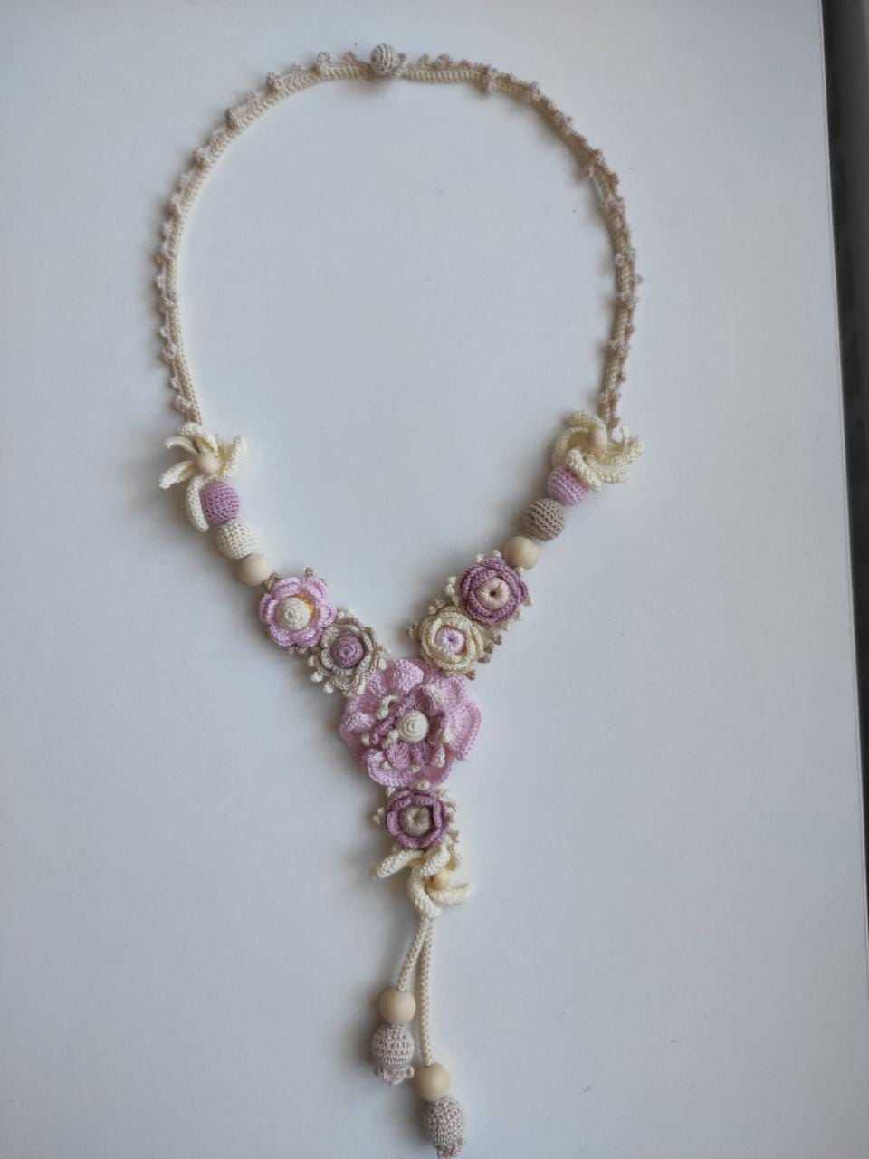 Gehäkelte, Handgefertigte Halskette, Schmuck, Kette, Baumwolle, Unikat, Stoffkette, Kunsthandwerk von LubasChrocheteria