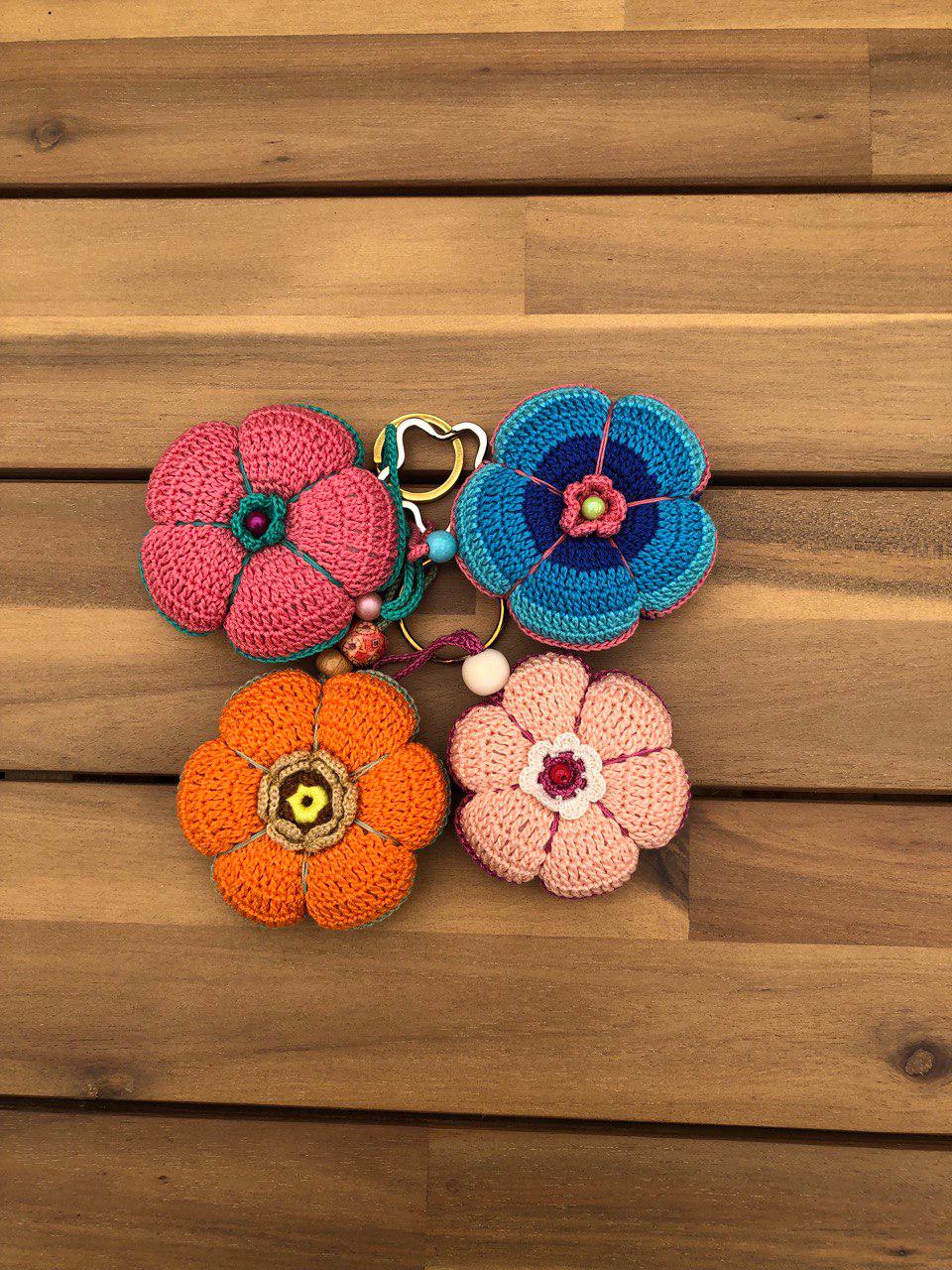 Gehäkelter Schlüsselanhänger, Handarbeit, Taschenanhänger, Spiegelanhänger, Stoffanhänger von LubasChrocheteria