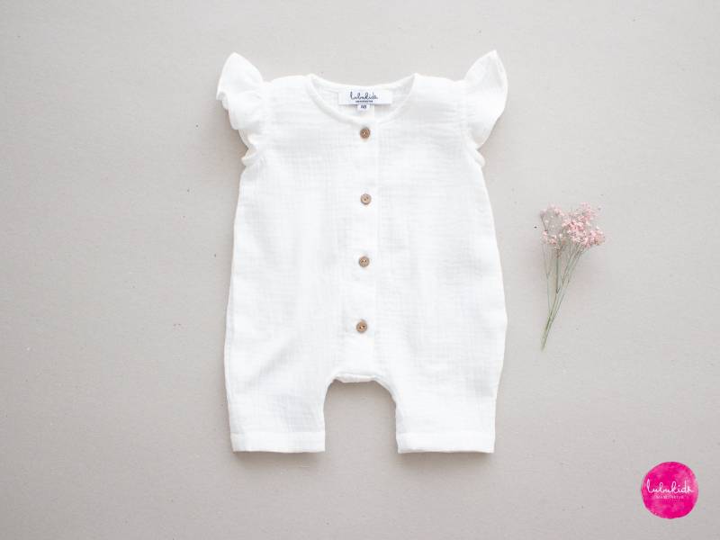 Baby Mädchen Weißer Rüschen Musselin | Bio-Baumwolle Strampler Taufoutfit Taufstrampler Jumpsuit Overall Latzhose Spieler Spielanzug Romper von Lubukidz