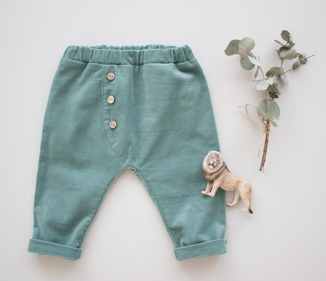 Jade Grüne Lange Hose, Cordhose, Pumphose, Haremshose, Baggypants, Baumwollhose - Baby Jungen Taufhose, Taufoutfit, Ringträgeroutfit von Lubukidz