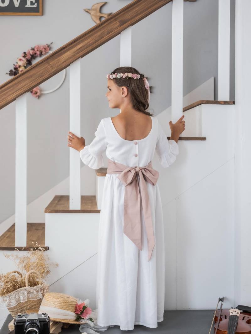 Kommunionkleid Mädchen Hochzeitsoutfit Blumenmädchenkleid - 2Tlg. Langes Leinenkleid Weisses Mädchenkleid + Schleife, Gürtel von Lubukidz