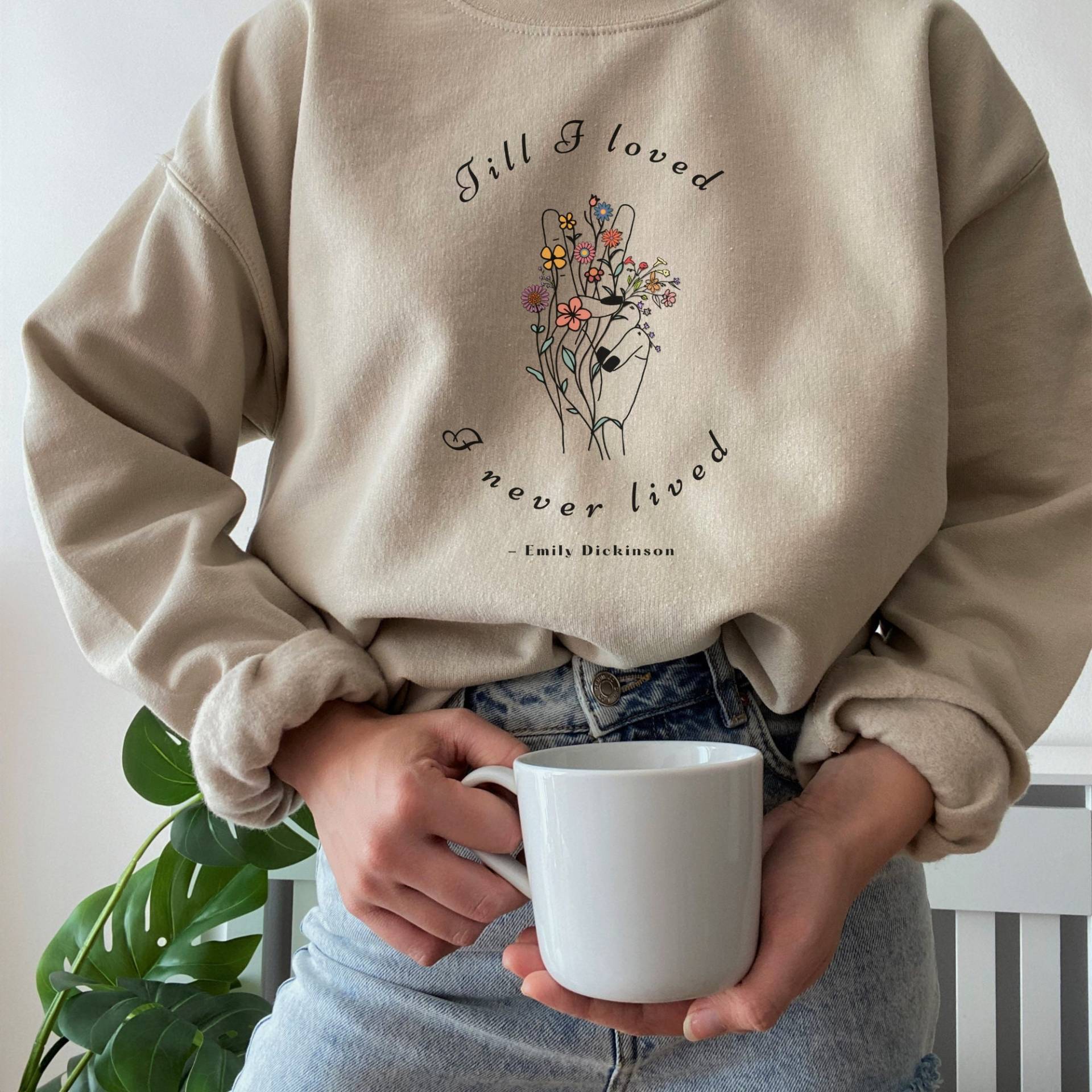 Emily Dickinson Bookish Sweatshirt Dark Academia Kleidung Dichter Shirt Reading Bücher Literatur Sweater Indie von LucaBooCo