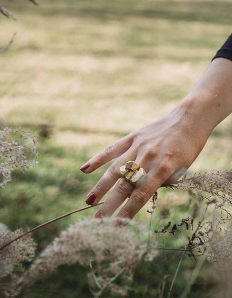 Handgeschnitzter Architektenring | Massiver Statement Ring Mit Großem Skulpturalem Design von LuciaFeugas
