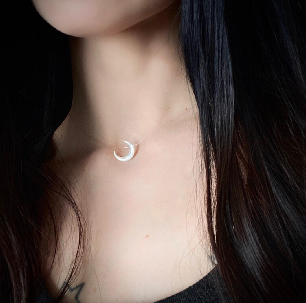 Lucid Søuls Co. Mond Kette Perlmutt Halskette Moonchild Wicca Schlicht Fein Lucid Søuls Co. Mond Kette Perlmutt Halskette Moonchild Wicca Schlicht Fein von LucidSoulsCo