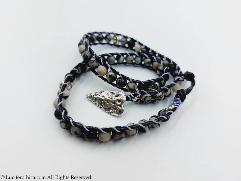 Balance Protection Armband Mit Seidenstein Perlen | Wrap Around - Schwarzer Yin Yang Sonne Mond Edelstein Leder Natur Seidenarmband von LuciferothicaCrafts
