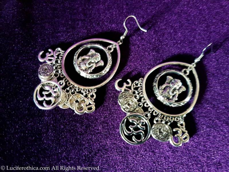 Ganesha Om Münzohrringe Aum Universeller Klangschmuck Ganesh Wohlstand Spirituell Ohm Symbol Gothic Goa Hippie Heilige Geometrie Glücksgeschenk von LuciferothicaCrafts
