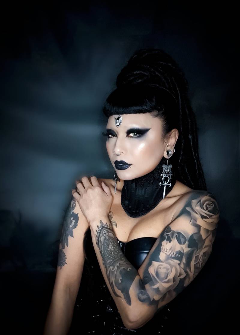 Gothic Vampir Ankh Ohrringe - Okkulte Ordnung Goth Dracula von LuciferothicaCrafts