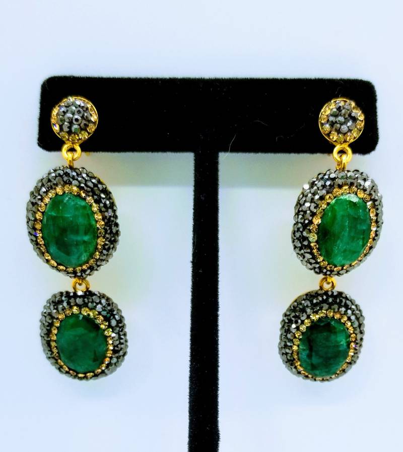 9, 5 Karat Smaragd Und Swarovski Kristall Ohrringe 9, 5 Karat Smaragd Und Swarovski Kristall Ohrringe von LuckeyLovesGems
