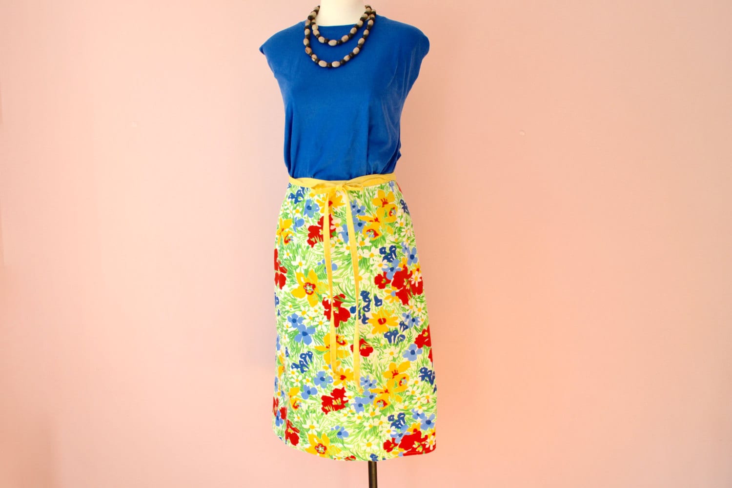 1970Er Jahren Adrette Reversible Wrap Skirt. Marimeko-stil-Print. Gelb-Köper. Moderne Kleine Mittlere - Vds187 1970Er Jahren Adrette Reversible Wrap Skirt. Marimeko-stil-Print. Gelb-Köper. Moderne Kleine Mittlere - Vds187 von LuckiestDuck1