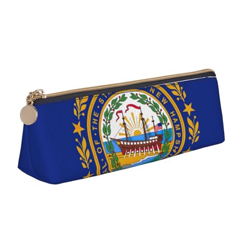 Luckily&Day Personalisierte dreieckige Tasche mit Hampshire-Flagge, stilvoller Leder-Kosmetik-Organizer, kompakte Reißverschlusstasche, Weiß, One Size, Stilvoll von Luckily&Day