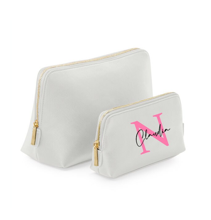 Die Personalisierte Kosmetiktasche Mit Monogramm Ist Die Perfekte Ergänzung Für Ihr Schönheitsritual Und Eine Stilvolle Möglichkeit von LuckjaGmbH