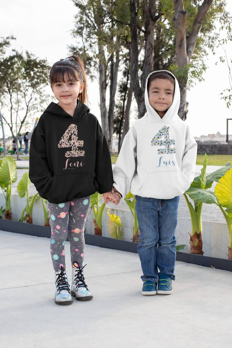 Geburtstags Pullover Mit Wunschname | Hoodie Zum 4. Geburtstag Für Jungen Coolem Sternmotiv von LuckjaGmbH