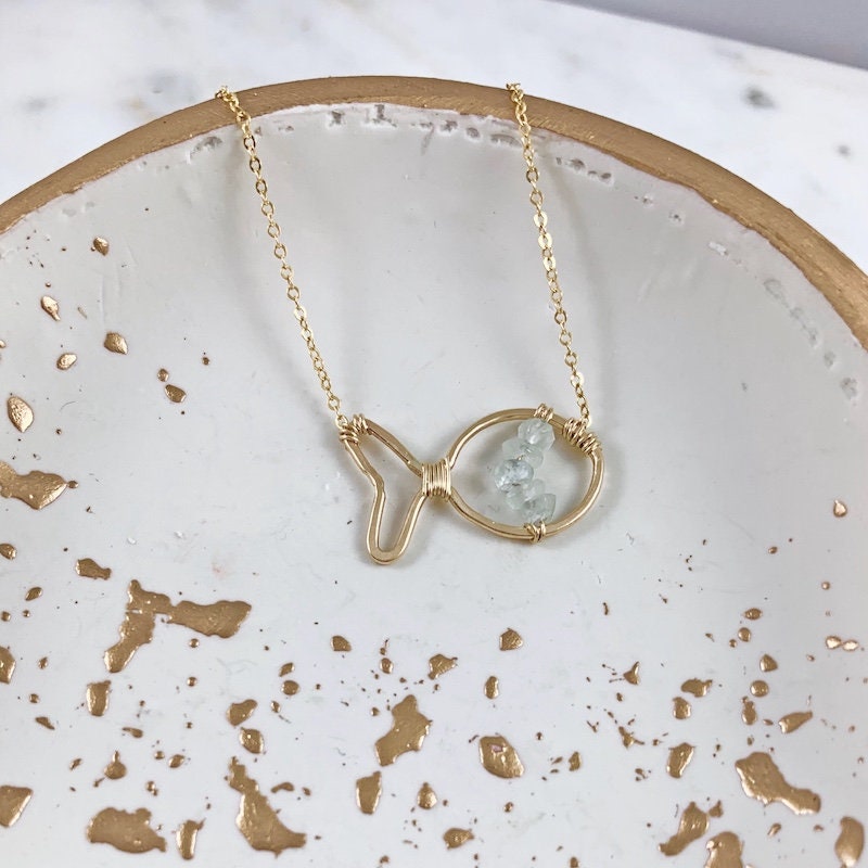Aquamarine Fisch-Halskette Aquamarine Fisch-Halskette von LuckyBeeJewelry