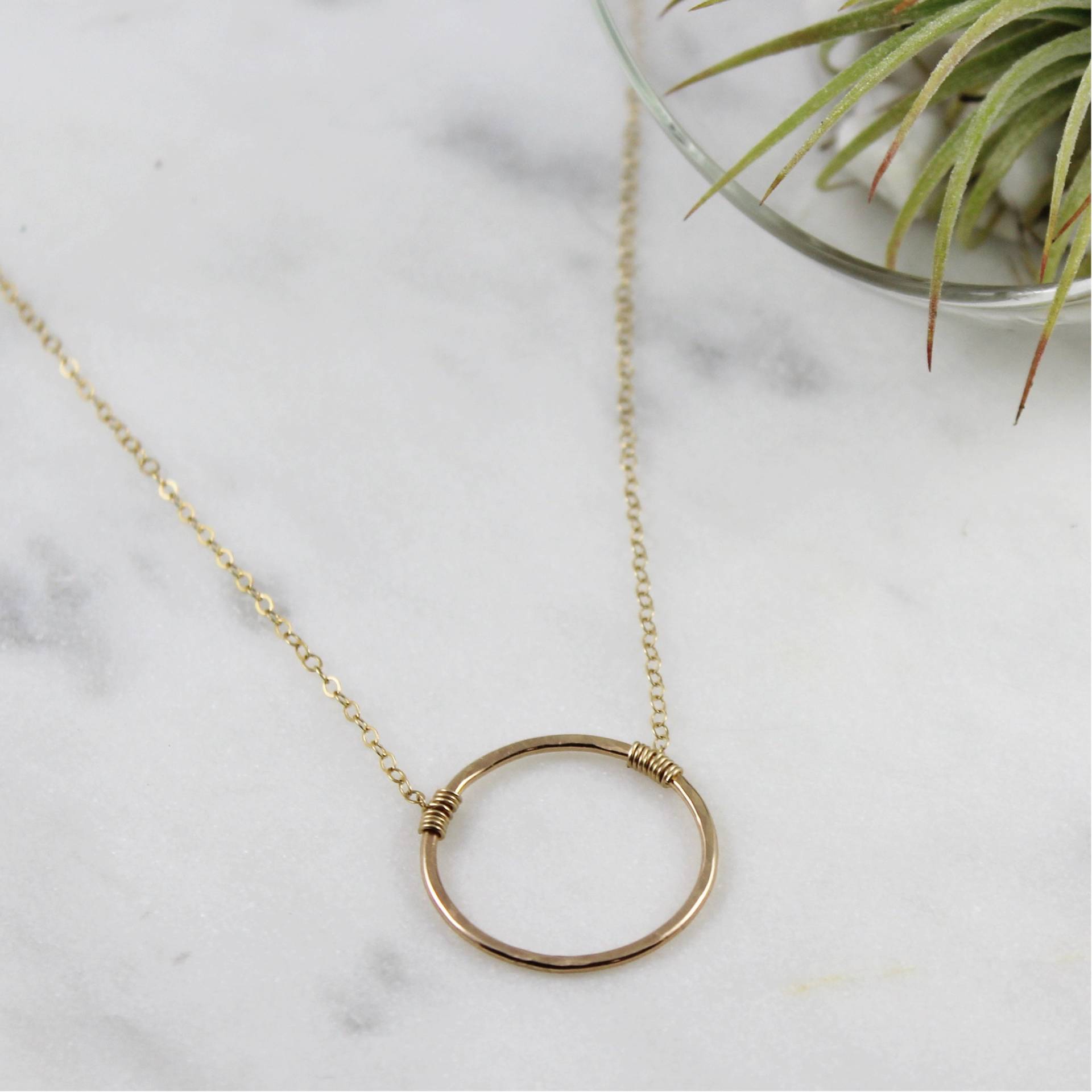 Neumond Halskette Neumond Halskette von LuckyBeeJewelry