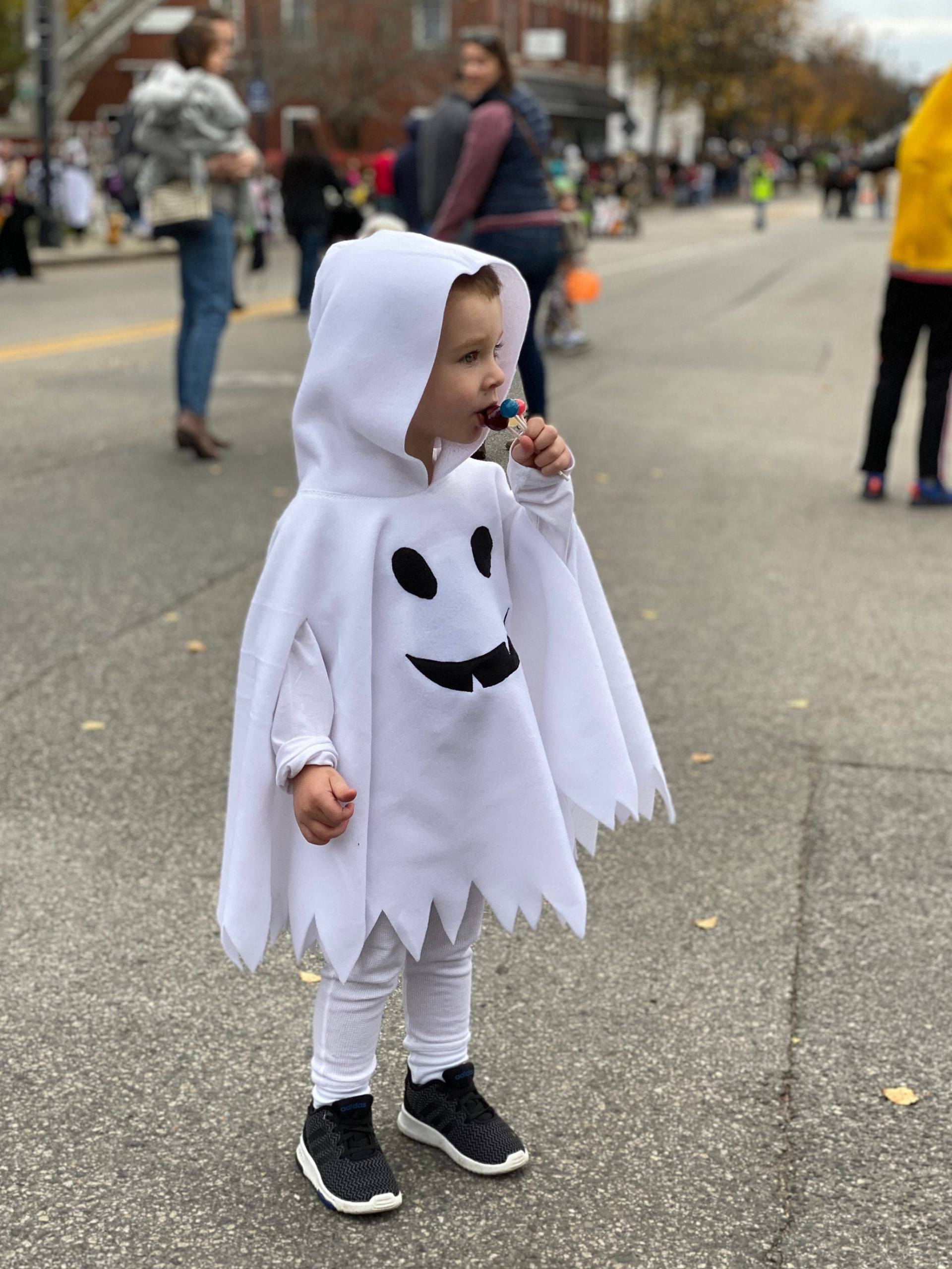 Geist-Kapuzen-Umhang-Poncho, Kinderkleinkind-Erwachsenen-Halloween-Kostüm Geist-Kapuzen-Umhang-Poncho, Kinderkleinkind-Erwachsenen-Halloween-Kostüm von LuckyCapes