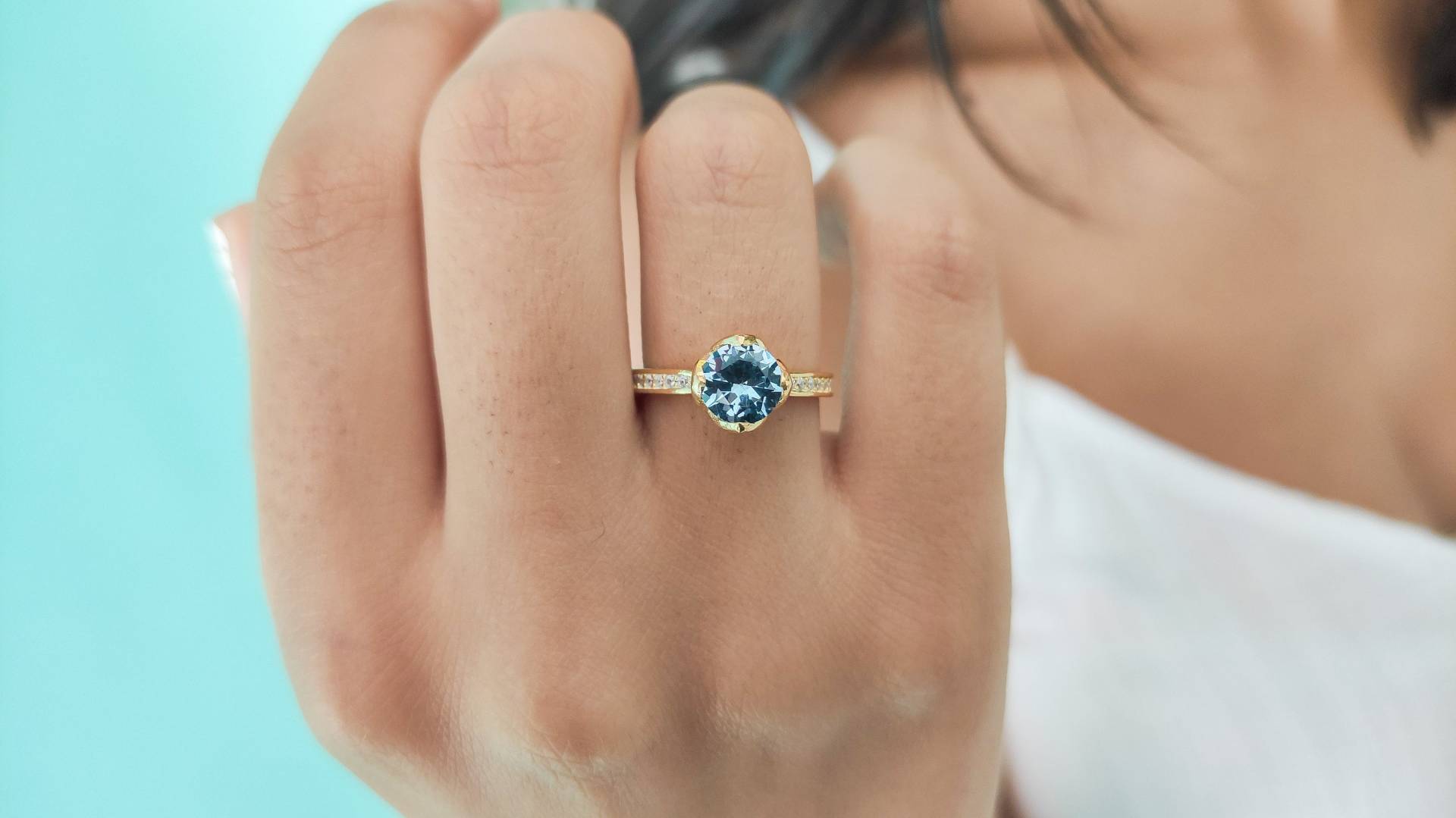 Blauer Topas Ring Für Frauen, Blautopas Verlobungsring, Schweizer Ring, Verlobungsring von LuckyGirlAtelier