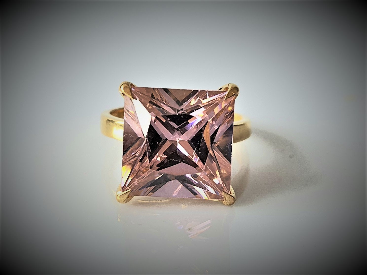 Rosa Stein Verlobung Gold Ring, Topas Statement Silber Quarz Graviert Geburtsstein Versprechen Ring Für Frauen von LuckyGirlAtelier