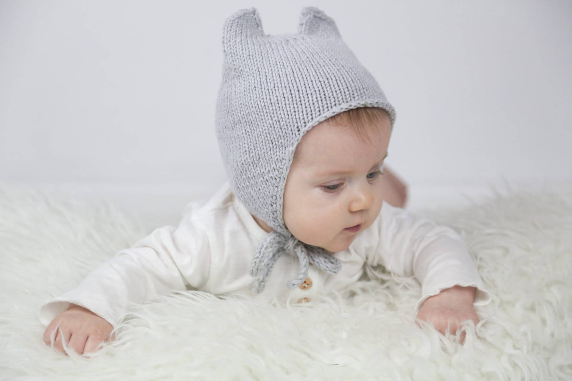 Made To Order/ Handgestrickte Baby Mütze Mit 2 Kleinen Ohren/ Merino Wolle von LuckyKnitWear