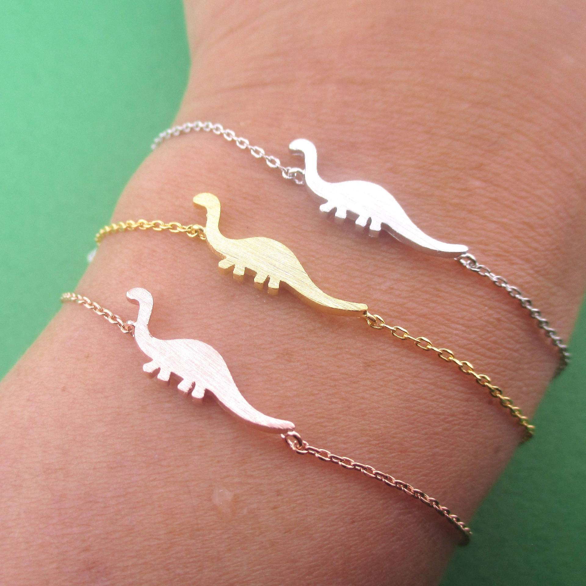 Paläontologe Dinosaurier Apatosaurus Brontosaurus Silhouette Geformtes Bettelarmband in Silber Gold Oder Rose | Handgemachte Tier Schmuck von LuckyMiiJewelry