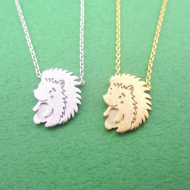 Süße Kleine Stachelschwein Igel Minimal Anhänger Halskette in Silber Oder Gold | Handgemachte Tier Schmuck von LuckyMiiJewelry