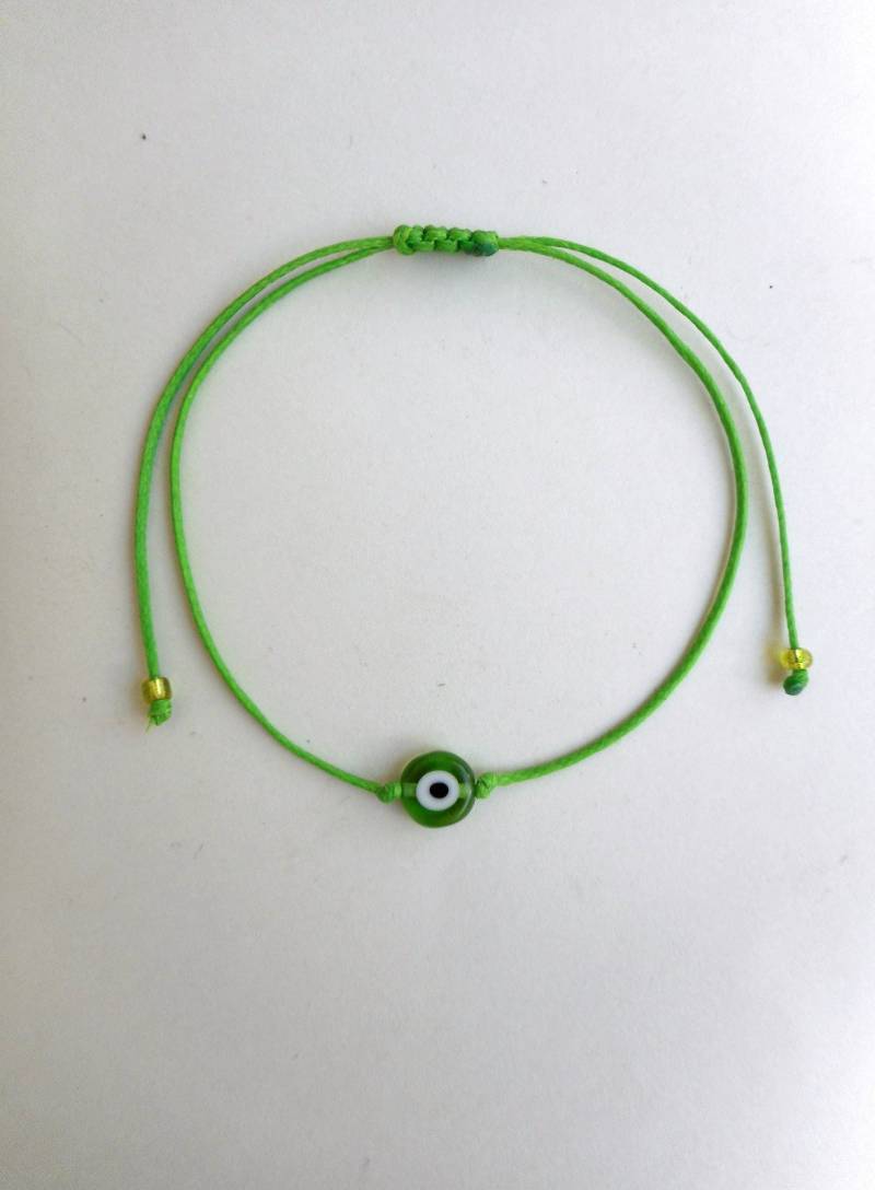 Evil Eye Armband Limettengrünes Makramee-Armband von LuckyRatJewellery