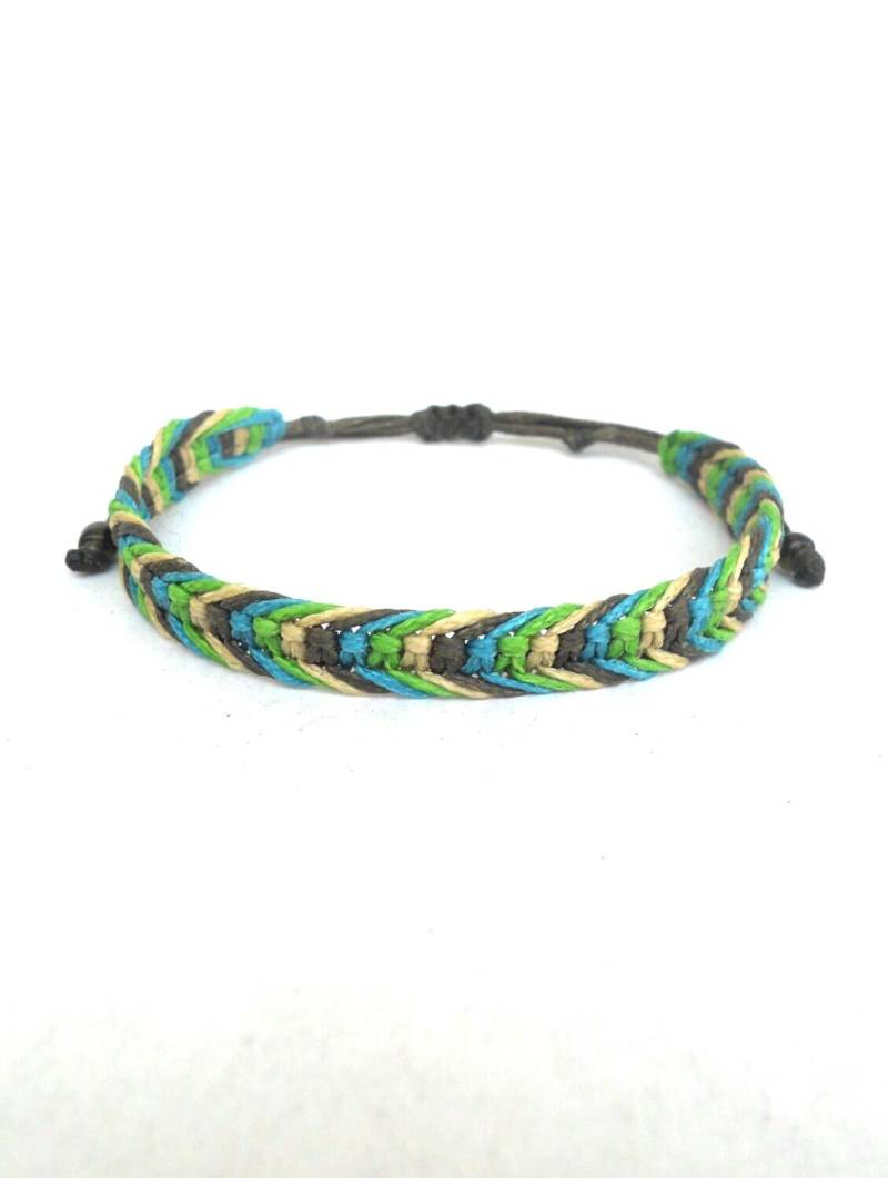 Makramee Fischgräte Armband Surferarmband Aus Gewachster Schnur von LuckyRatJewellery