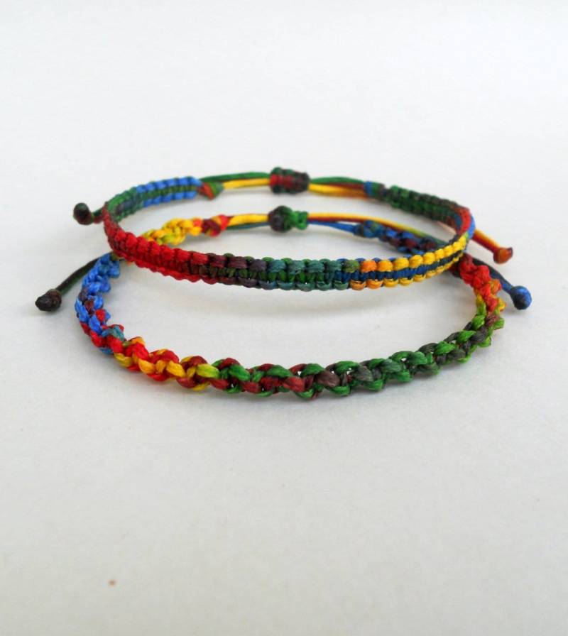 Regenbogen Makramee Armband Bunte Gewachste Schnur, Verstellbarer Schmuck von LuckyRatJewellery
