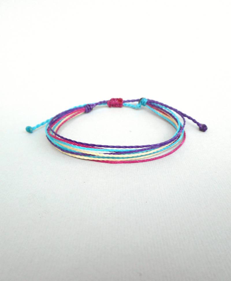Teal Lila Multi Strang Armband Verstellbare Gewachste Schnur von LuckyRatJewellery