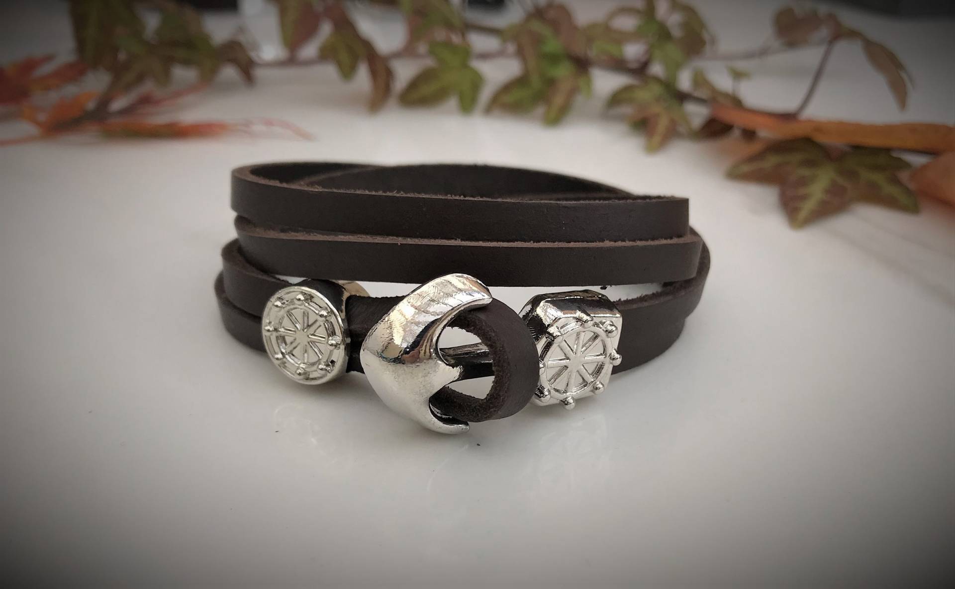 Leder Armband Mit Anker Verschluss Leder Armband Mit Anker Verschluss von LuckySchmuck