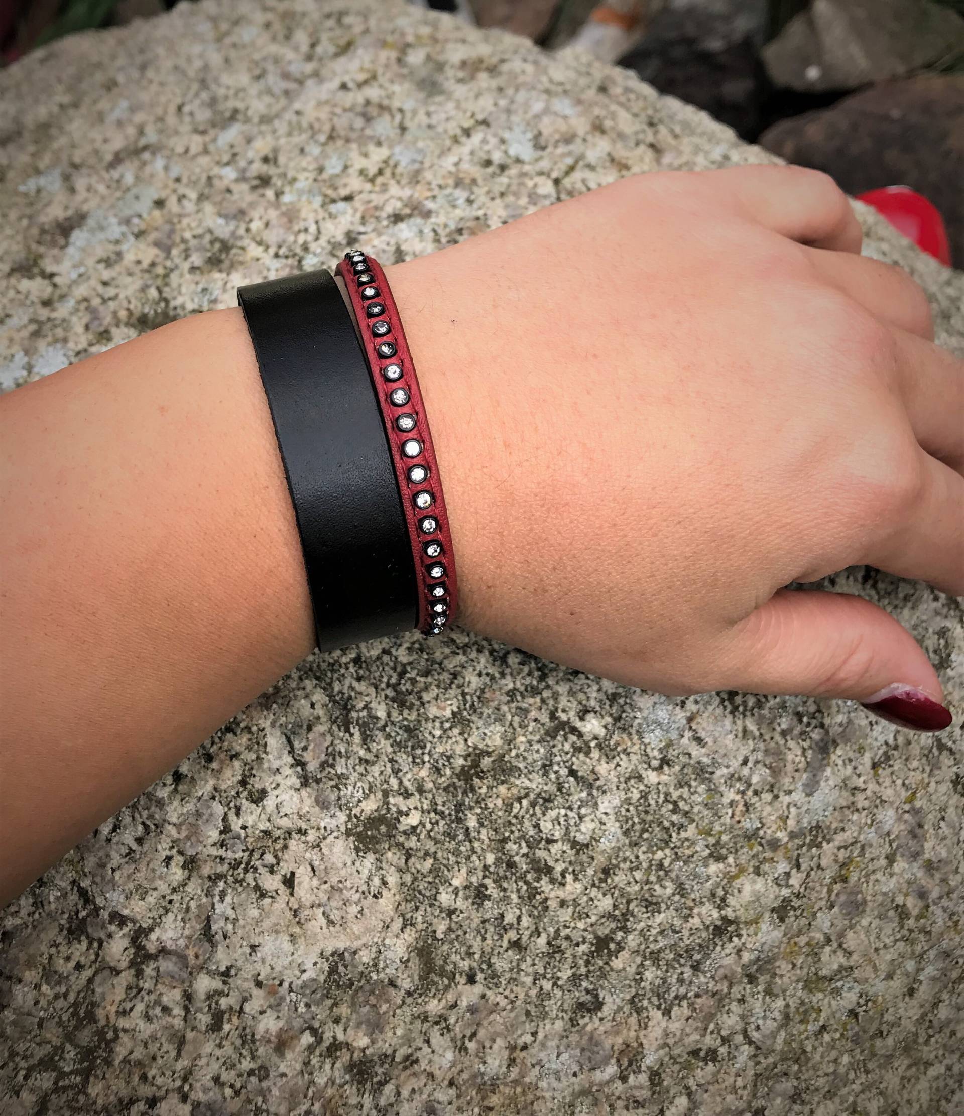 Leder Armband Mit Edestahl Magnet-Verschluss Leder Armband Mit Edestahl Magnet-Verschluss von LuckySchmuck
