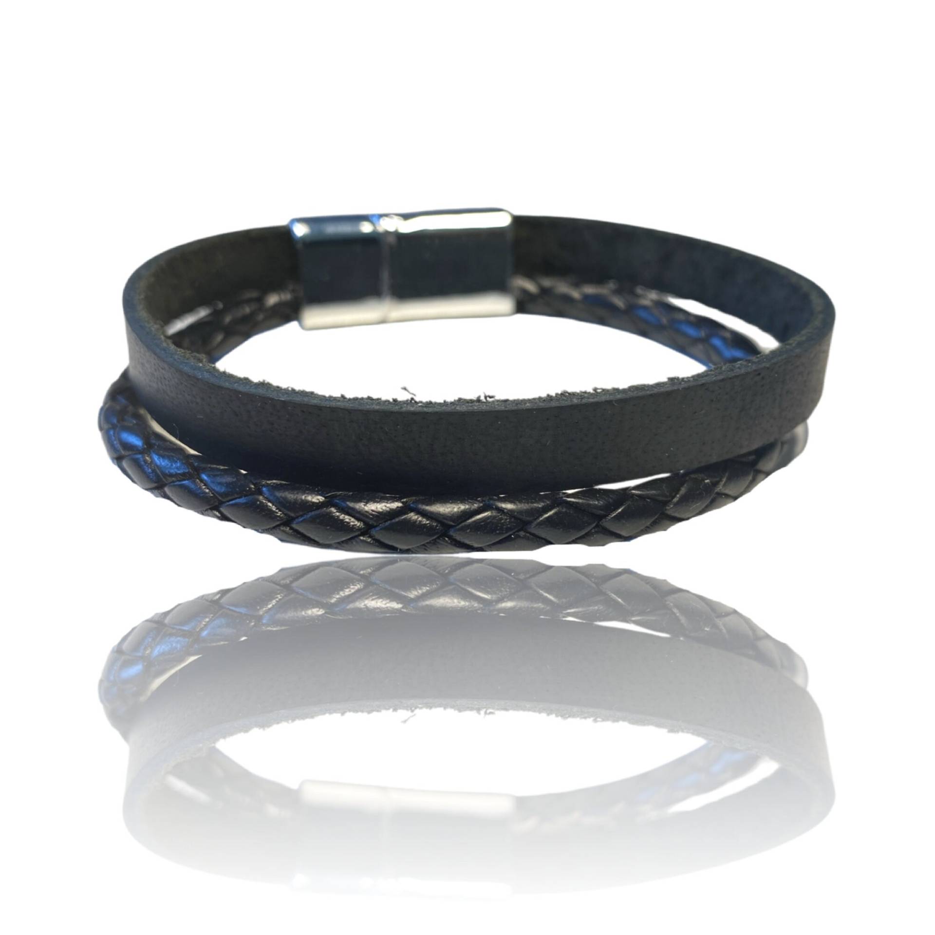 Schwarze Leder Armband Mit Edelstahl Magnet-Verschluss Schwarze Leder Armband Mit Edelstahl Magnet-Verschluss von LuckySchmuck