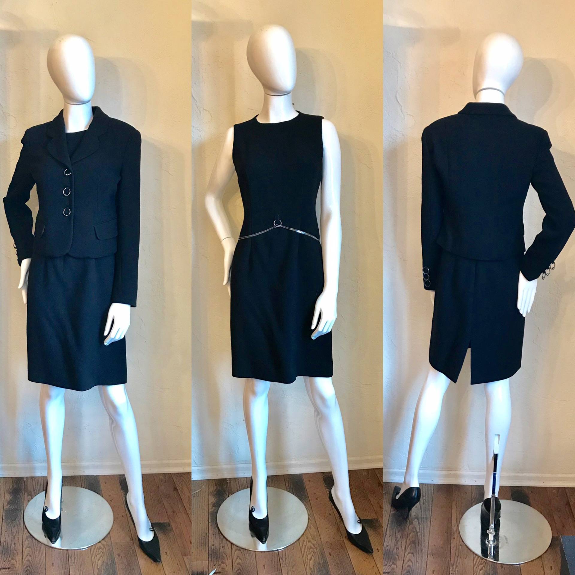 Vintage 1980 Moschino Billig Und Chic Schwarz Mantel Kleid & Jacke Set - Klein Vintage 1980 Moschino Billig Und Chic Schwarz Mantel Kleid & Jacke Set - Klein von Luckyduckyvintage1