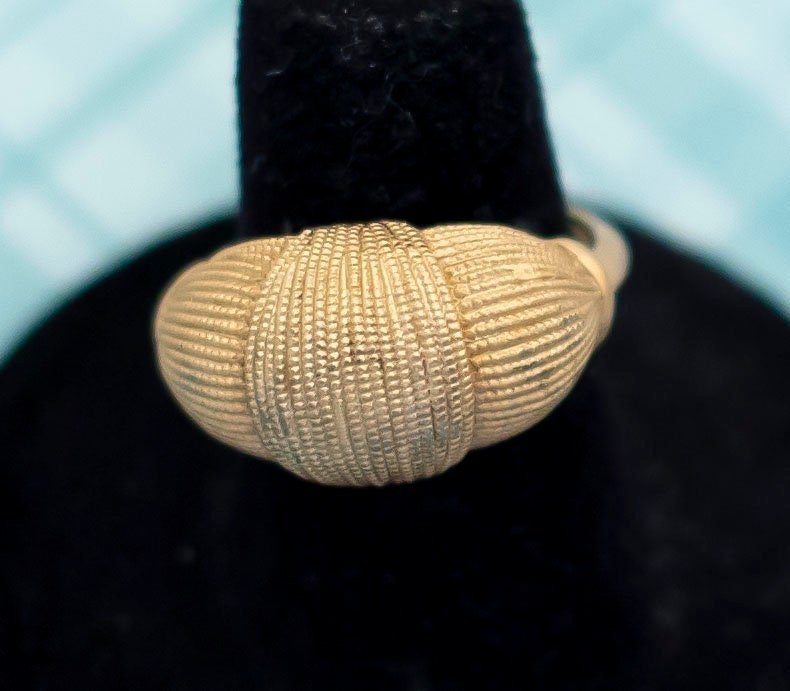 Vintage Gold Ton Oval Seil Ring Von Avon - Größe 6 1/2 L12 von LuckyvintagefindsUS