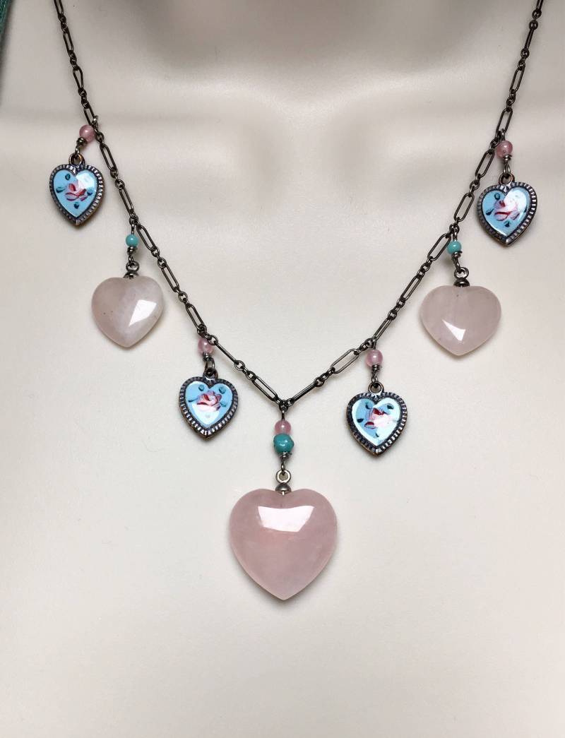 Vintage Herz Aus Rosenquarz Und Emaille Vintage Herz Aus Rosenquarz Und Emaille von LucyIsaacsJewelry